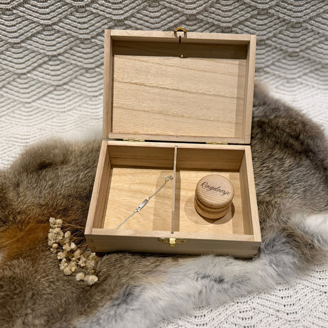 Houten sieradenkistje met naam gegraveerd, gepersonaliseerde bewaardoos voor sieraden