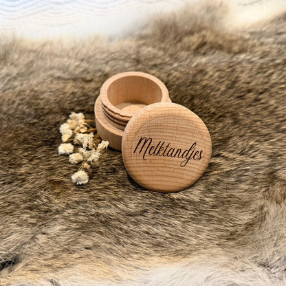 melktandendoosje met naam lief hout

houten tandendoosje baby design lief

bewaardoosje melktandjes kind